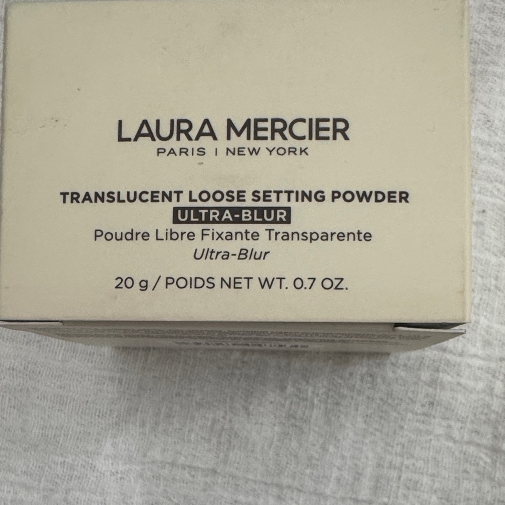 Laura Mercier Translucent Loose Setting Powder Blur Translucent Medium Deep